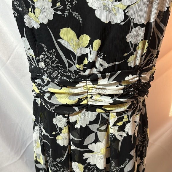 BOGO STUDIO 1 Black/Yellow/Gray Floral V-Neck Dress Size 14 NWOT - Picture 7 of 12